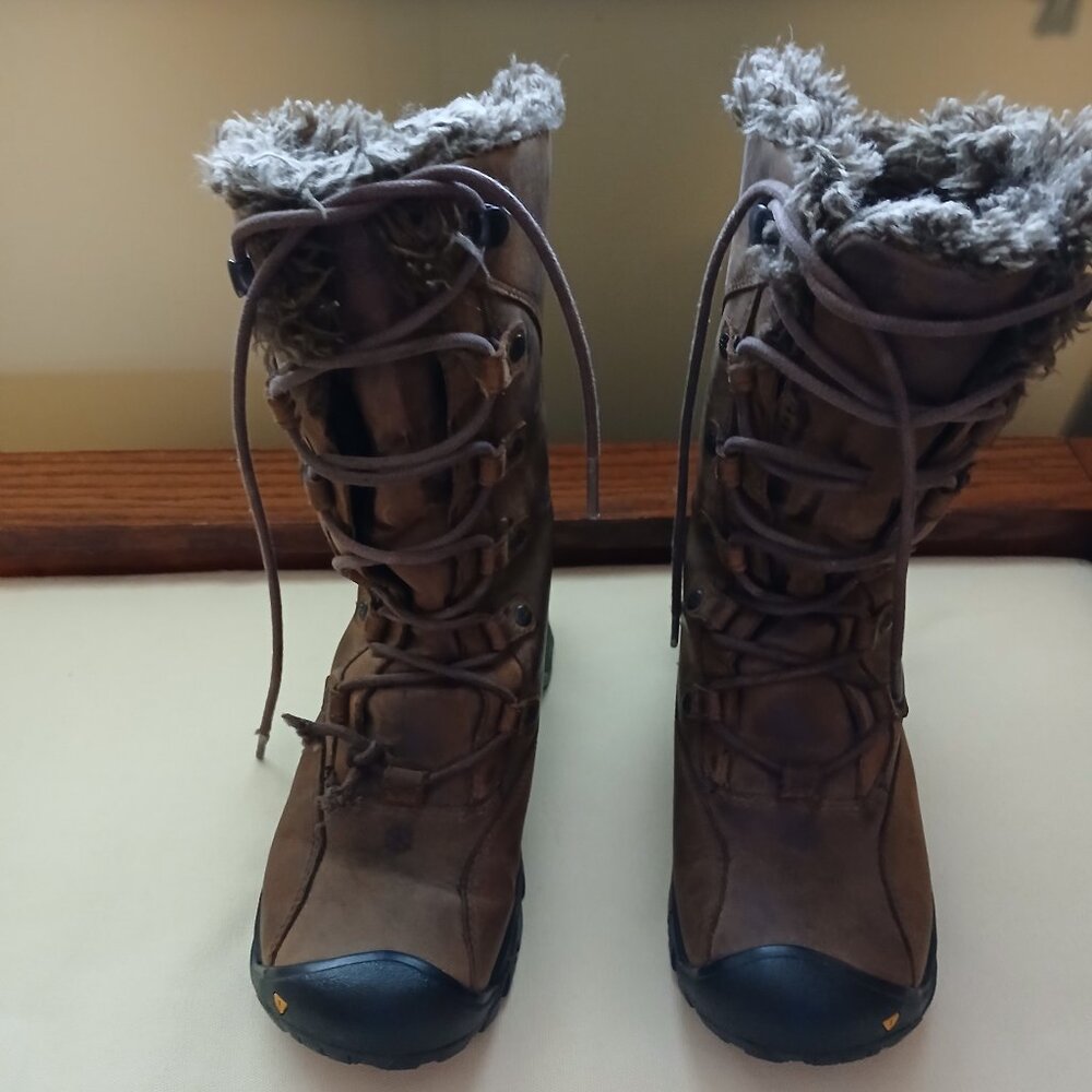 Keen Warm leather lined boots